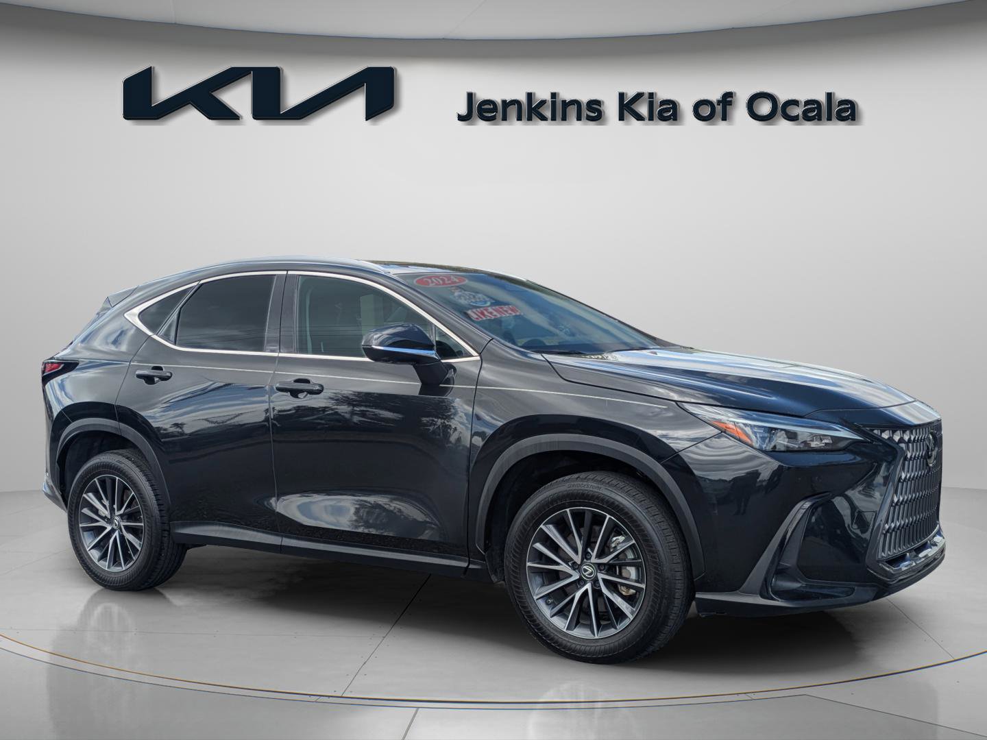 Used 2024 Lexus NX 350 AWD w/ Vision Package image 10