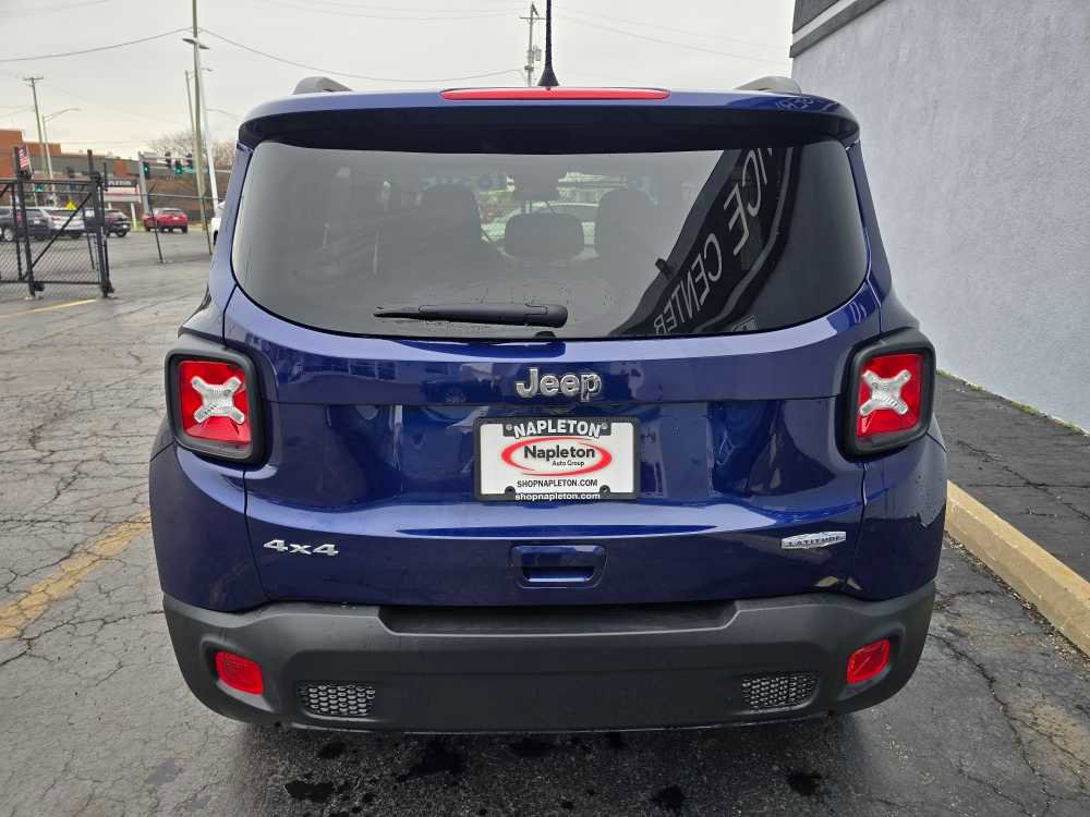 Used 2019 Jeep Renegade Latitude w/ Cold Weather Group AWD/4WD image 9