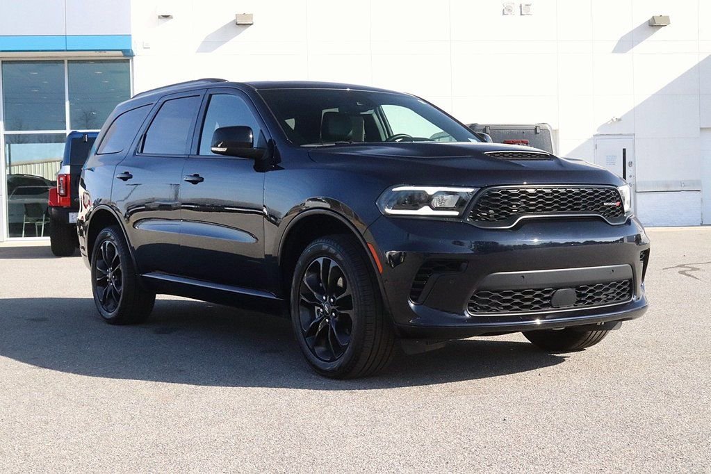 Used 2025 Dodge Durango GT image 3