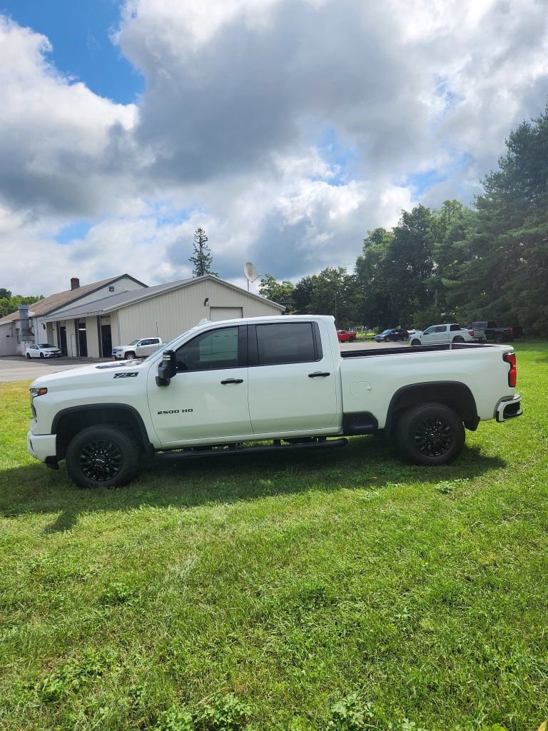 Used 2024 Chevrolet Silverado 2500 LTZ w/ LTZ Plus Package AWD/4WD image 6