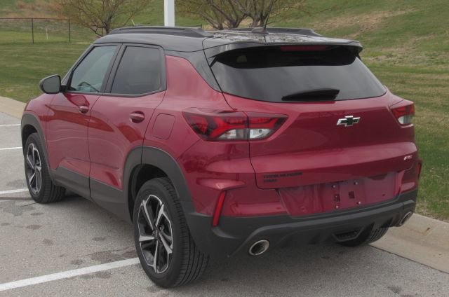 Used 2021 Chevrolet TrailBlazer RS w/ Technology Package image 2