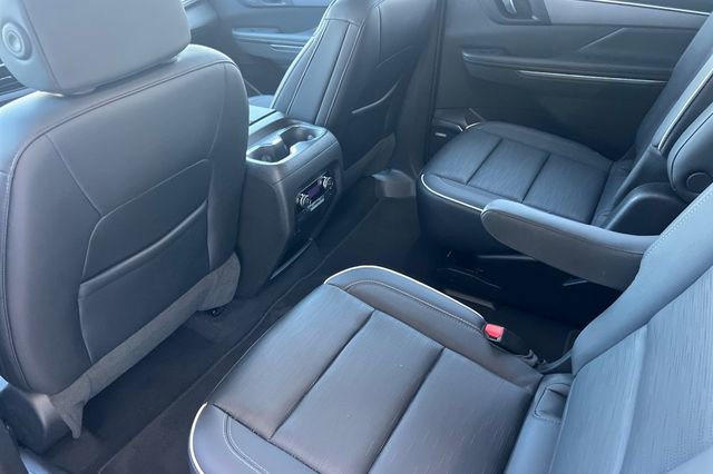 Used 2025 Buick Enclave Sport Touring image 14