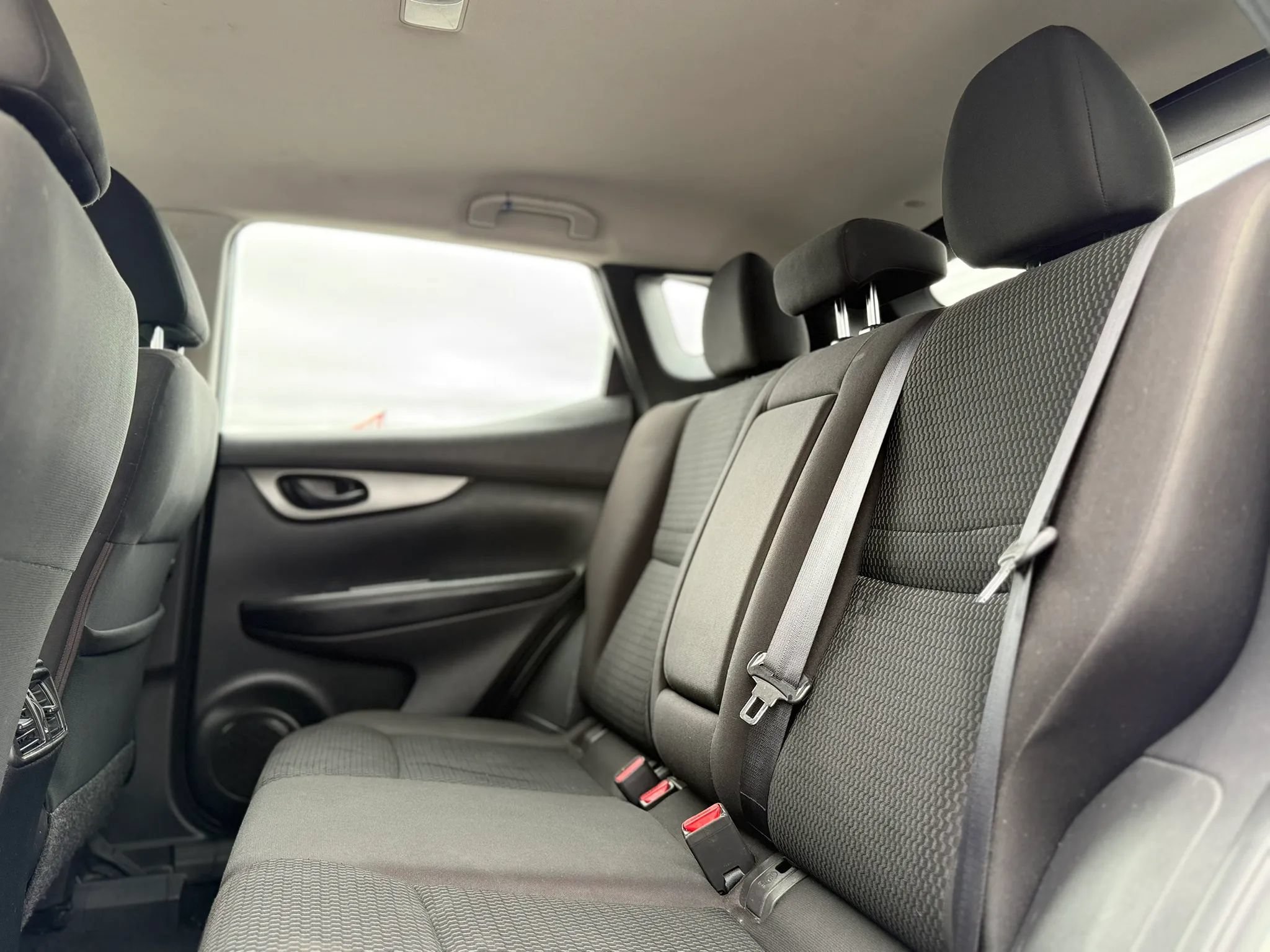 Used 2018 Nissan Rogue Sport S AWD/4WD image 22