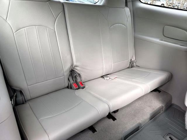 Used 2015 Buick Enclave Leather FWD image 11