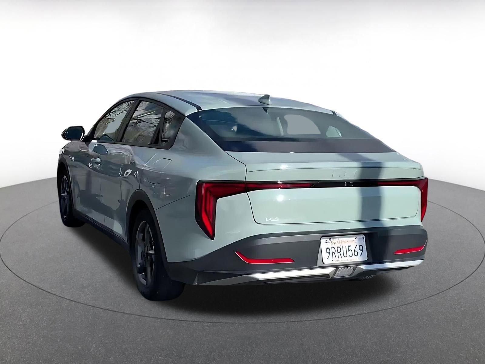 Used 2025 Kia K4 LXS image 11