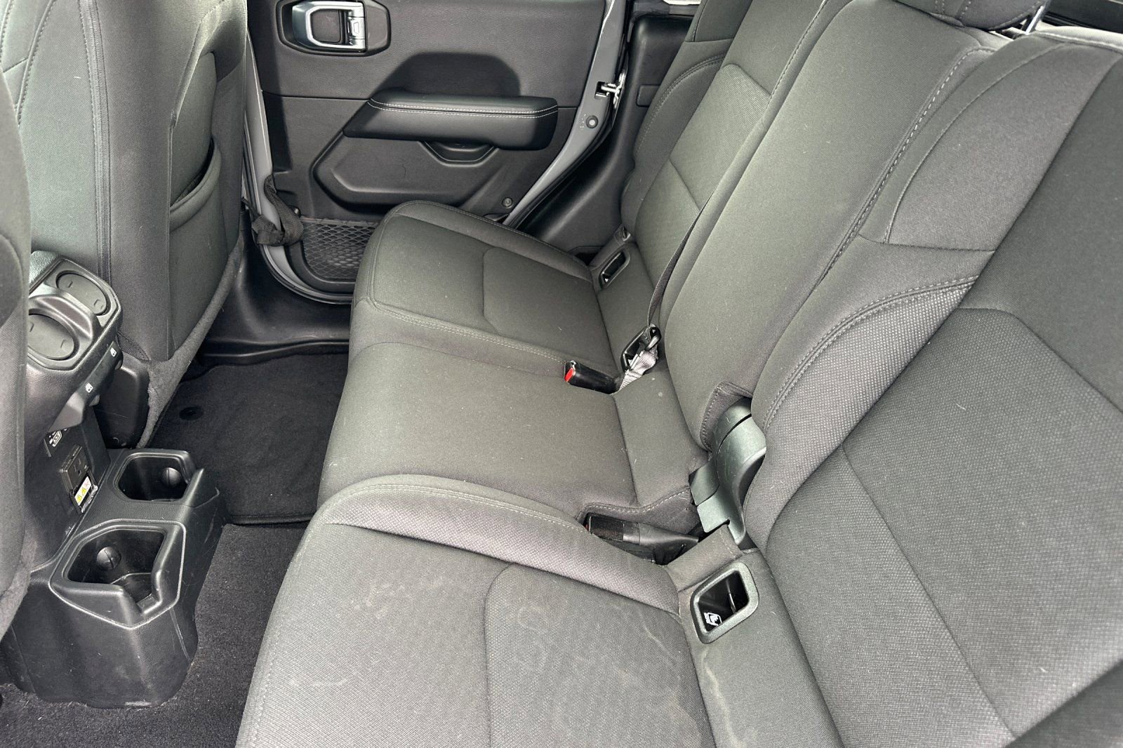 Certified 2022 Jeep Gladiator Overland w/ Safety Group image 12