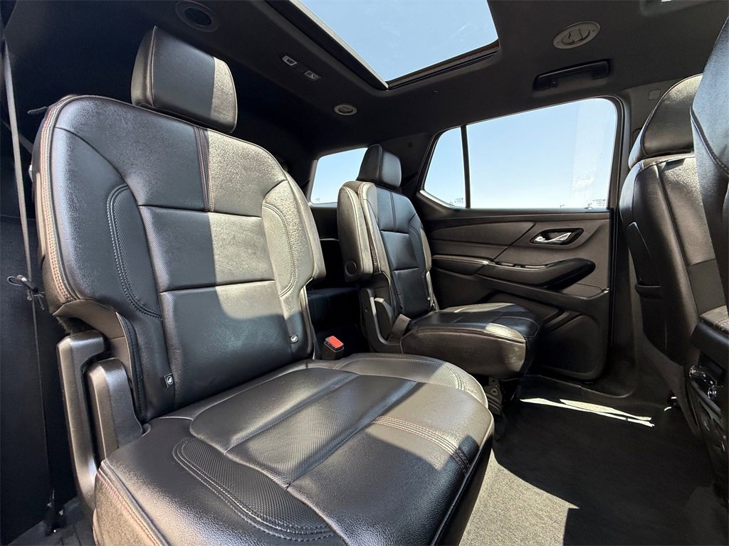 Used 2022 Chevrolet Traverse RS image 31