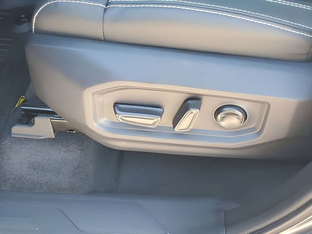 Certified 2026 Toyota Tundra Limited w/ Limited PVM Package AWD/4WD image 37