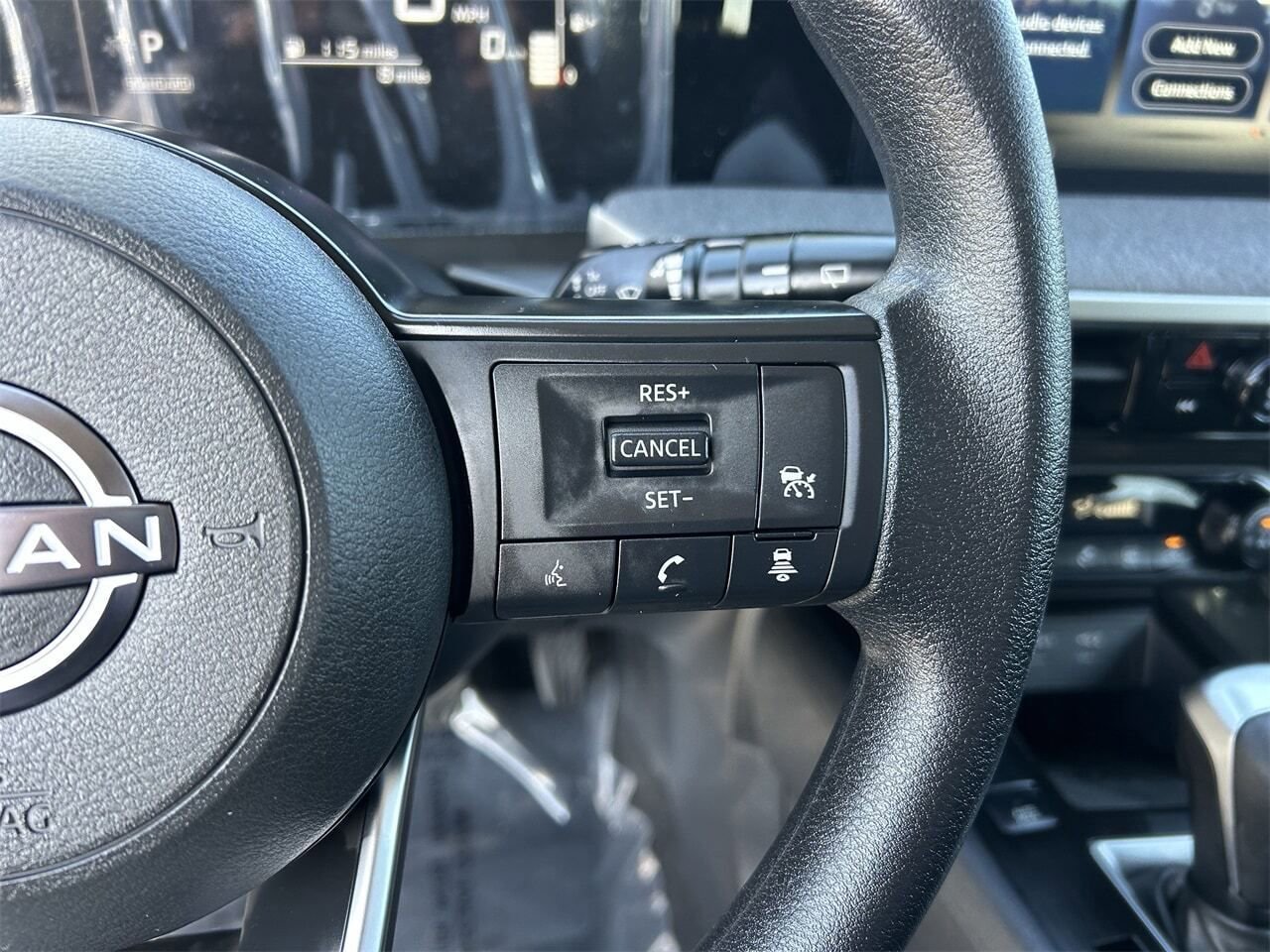 New 2026 Nissan Kicks SV FWD image 31