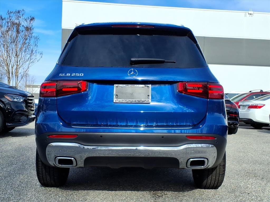 New 2026 Mercedes-Benz GLB 250 image 5
