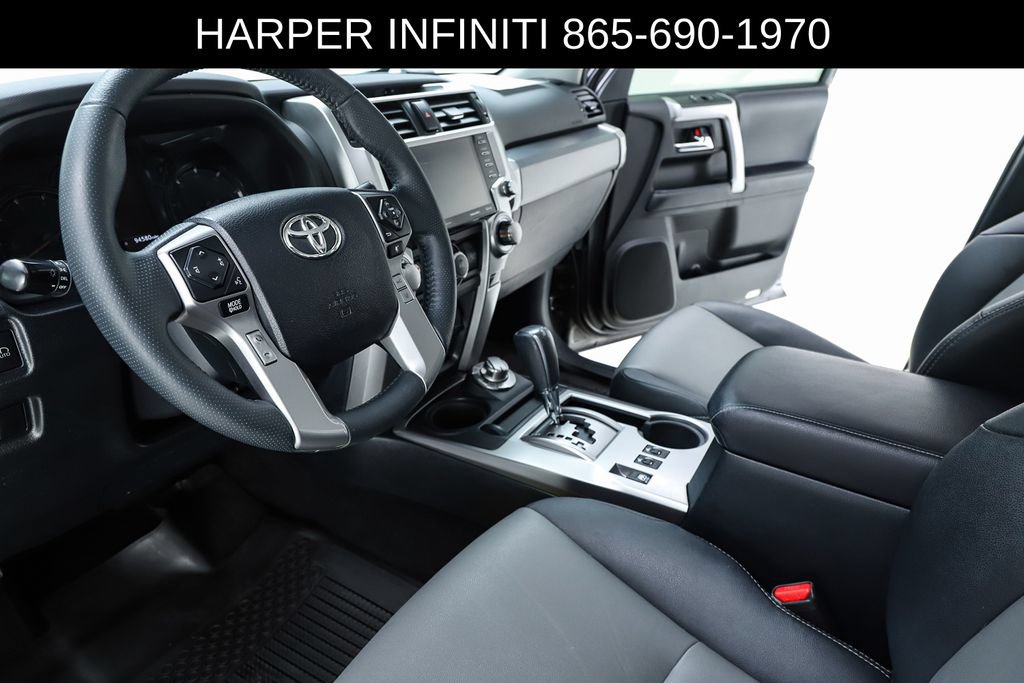 Used 2020 Toyota 4Runner SR5 Premium w/ Moonroof Package AWD/4WD image 57