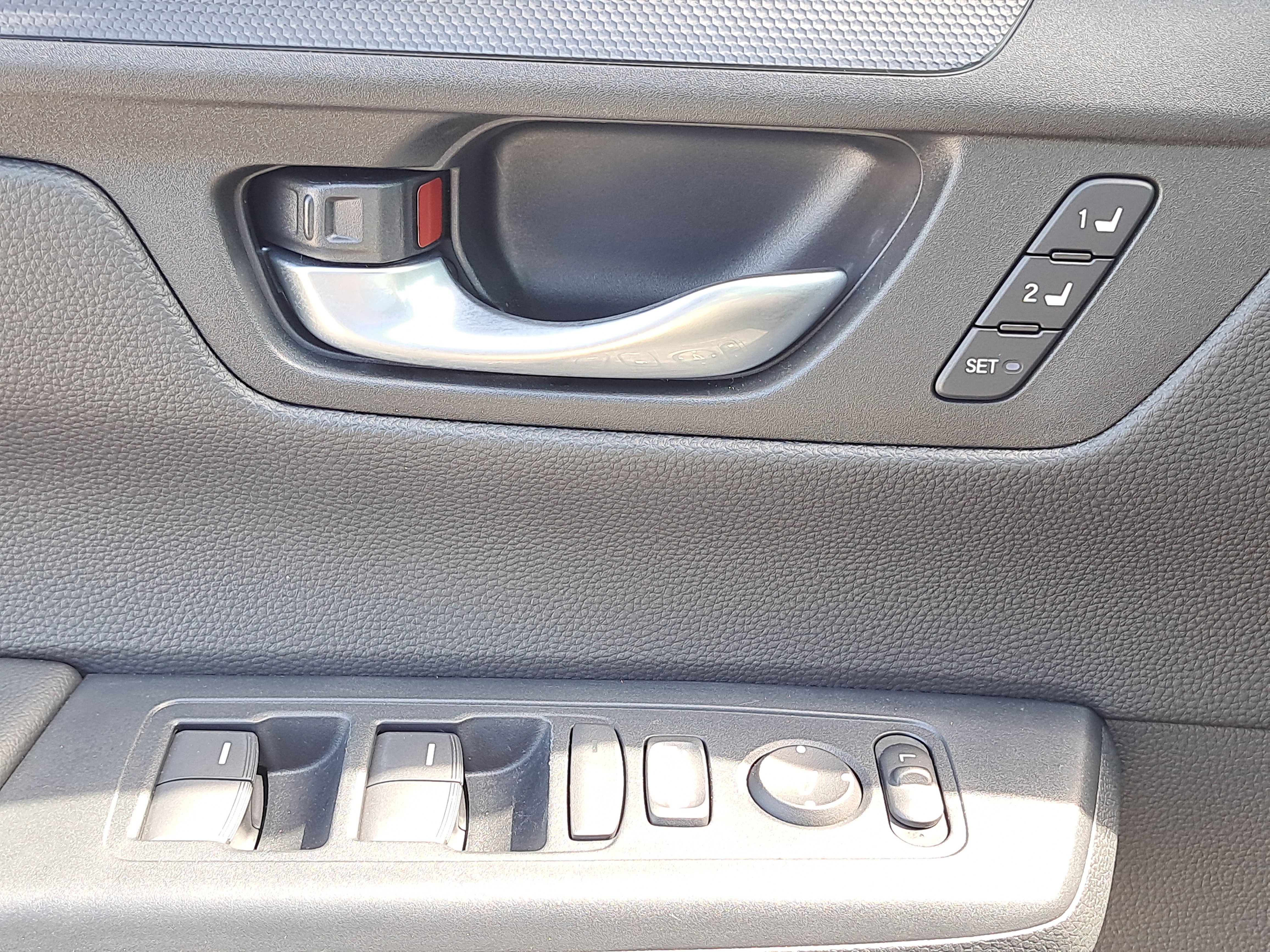 Used 2025 Honda CR-V Sport-L image 23