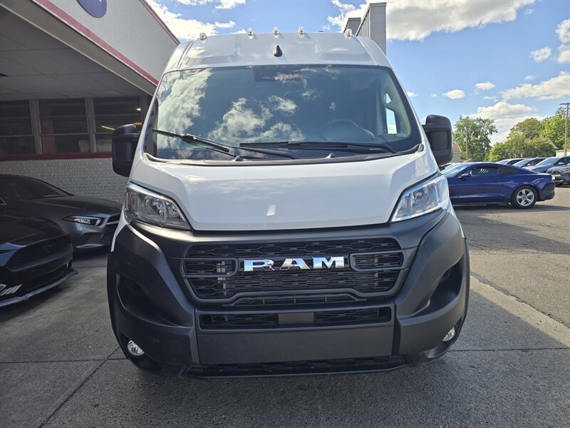 Used 2025 RAM ProMaster 3500 w/ Convenience Group FWD image 2