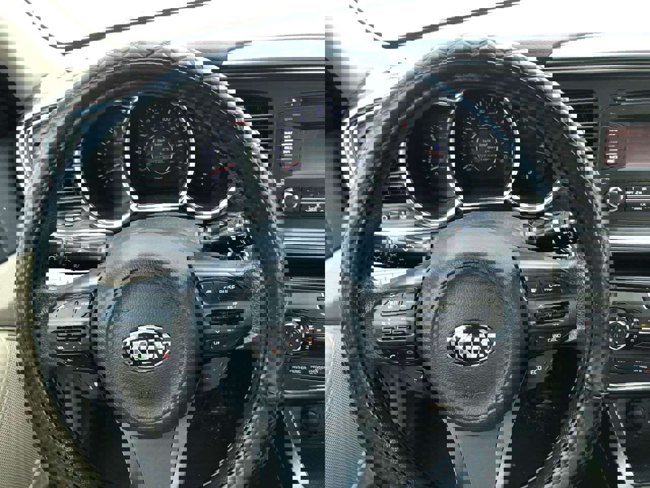 Used 2015 Kia Optima LX w/ LX Convenience Package image 24