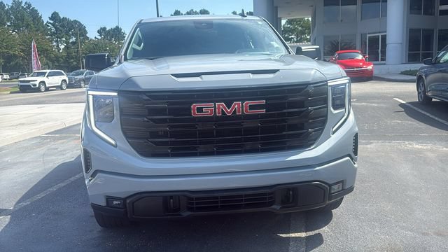 Used 2024 GMC Sierra 1500 Elevation AWD/4WD image 2