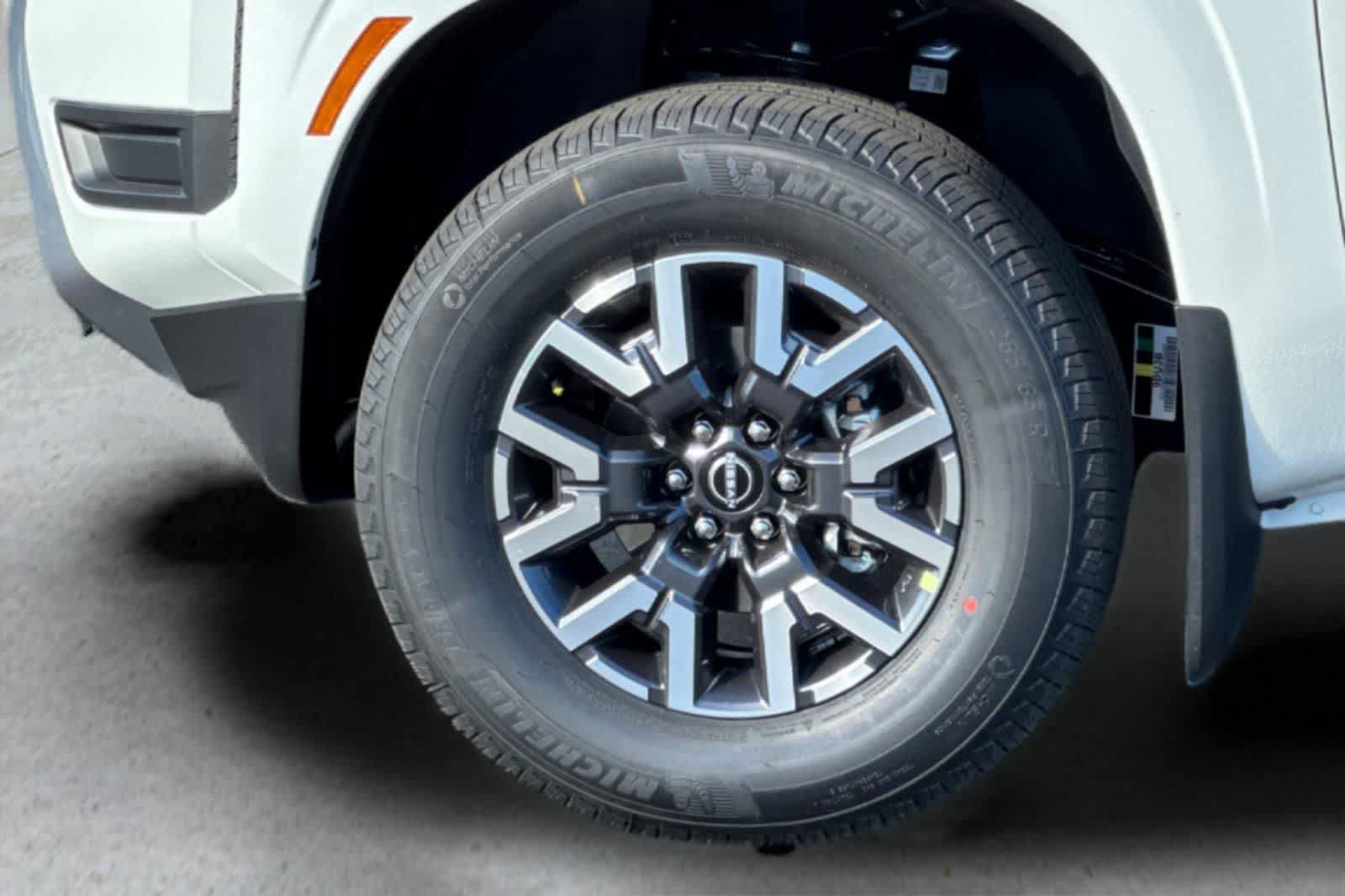 New 2026 Nissan Frontier SV w/ Tow Package AWD/4WD image 28