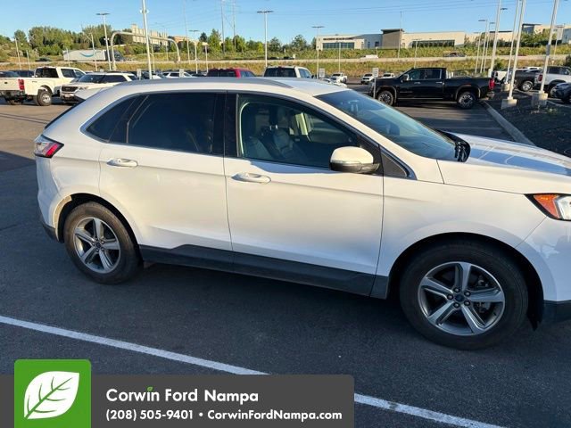 Used 2019 Ford Edge SEL w/ Equipment Group 201A FWD image 2