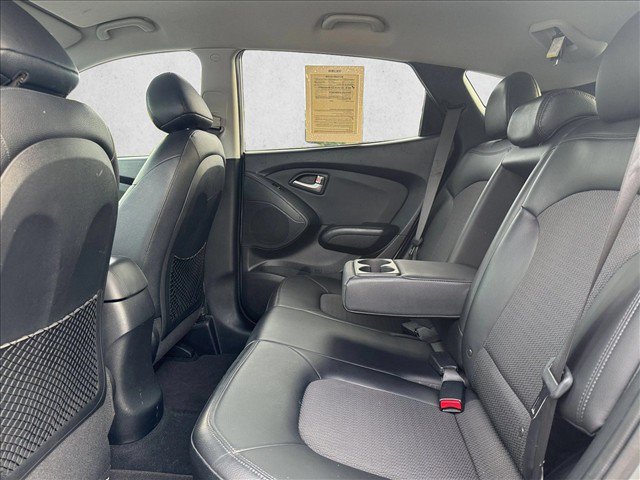 Used 2011 Hyundai Tucson GLS w/ Navigation Pkg 2 AWD/4WD image 25