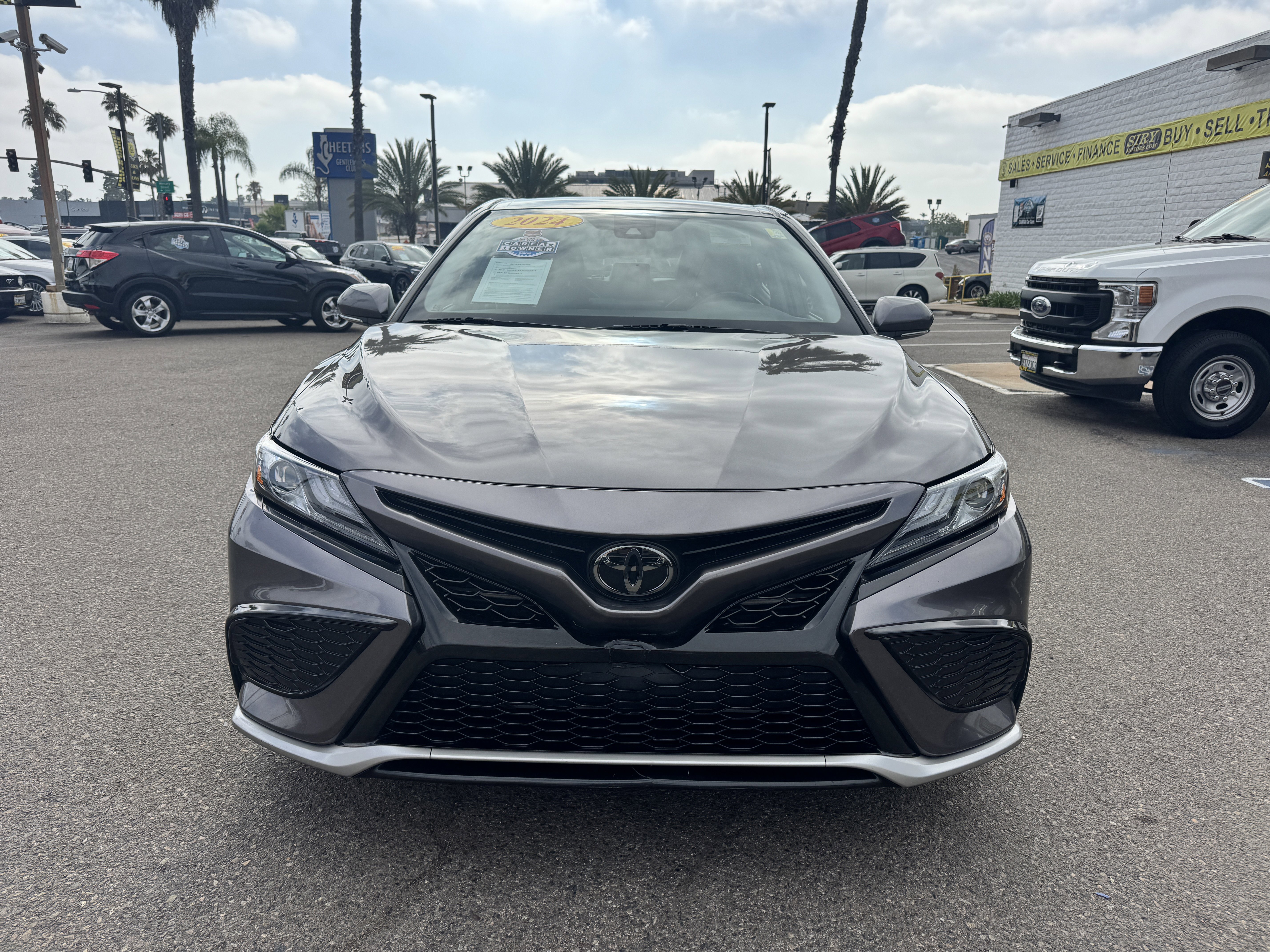Used 2024 Toyota Camry XSE FWD image 2