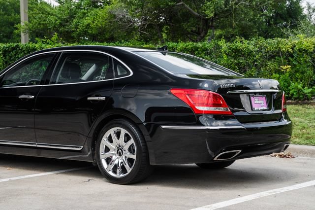 Used 2012 Hyundai Equus Signature RWD image 32
