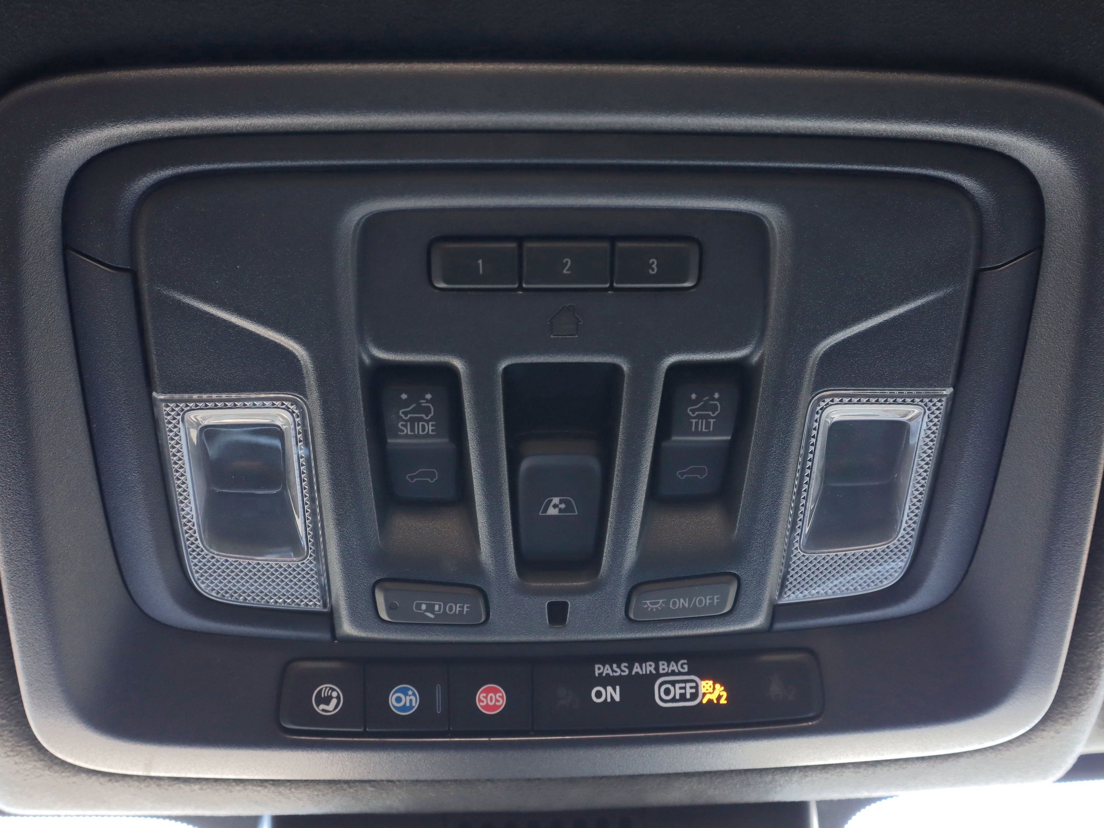 Used 2025 GMC Sierra 2500 AT4X image 24