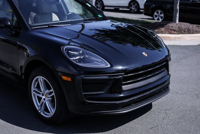 Used 2022 Porsche Macan AWD/4WD image 15