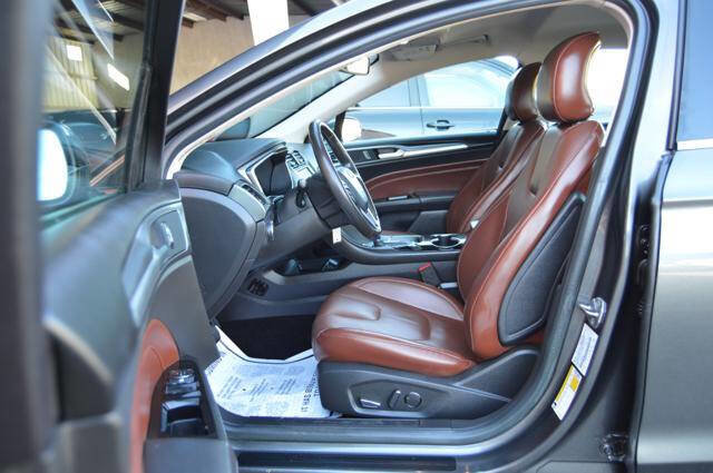 Used 2016 Ford Fusion SE w/ Equipment Group 202A image 11