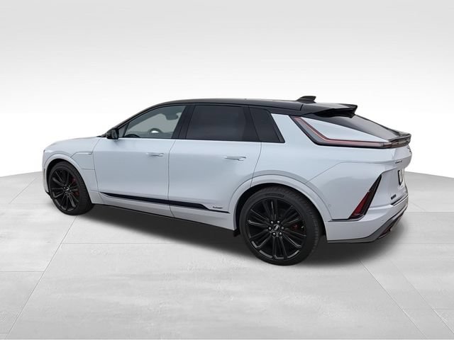 New 2026 Cadillac Lyriq V w/ Exterior Carbon Fiber Package AWD/4WD image 6
