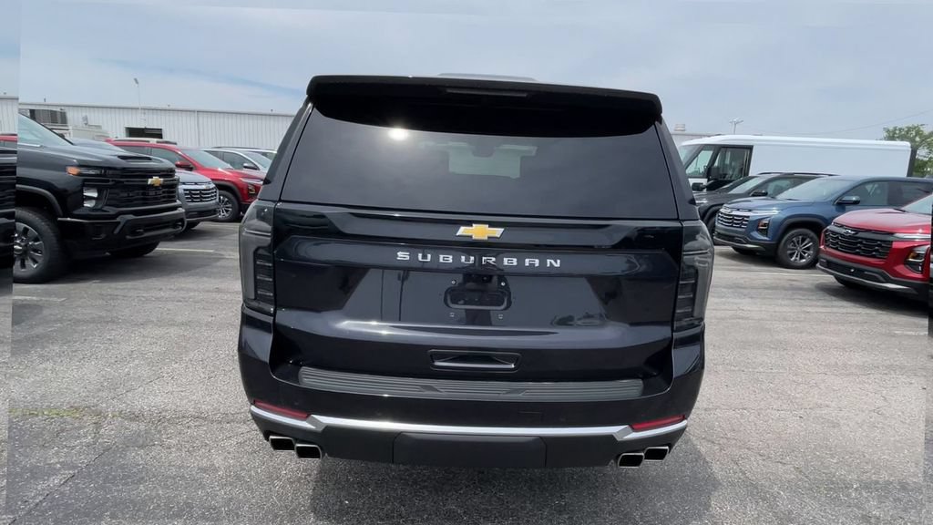 New 2026 Chevrolet Suburban High Country AWD/4WD image 9