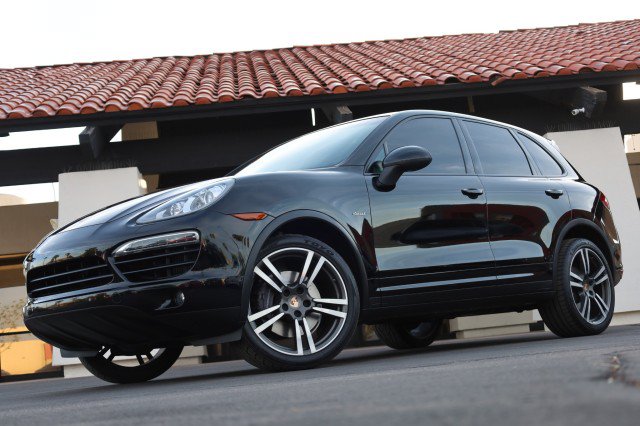 Used 2013 Porsche Cayenne Diesel AWD/4WD image 3