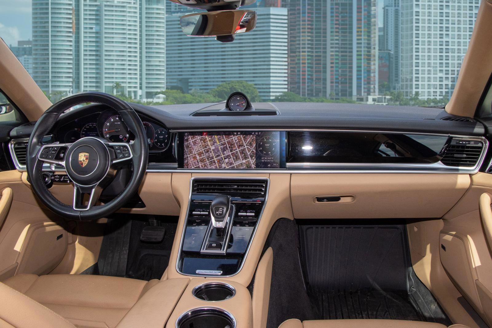 Used 2019 Porsche Panamera 4 AWD/4WD image 19
