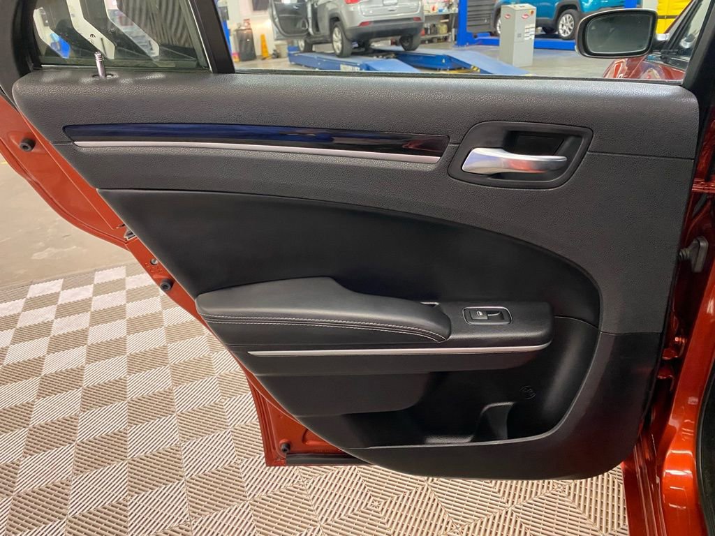 Used 2021 Chrysler 300 S image 18