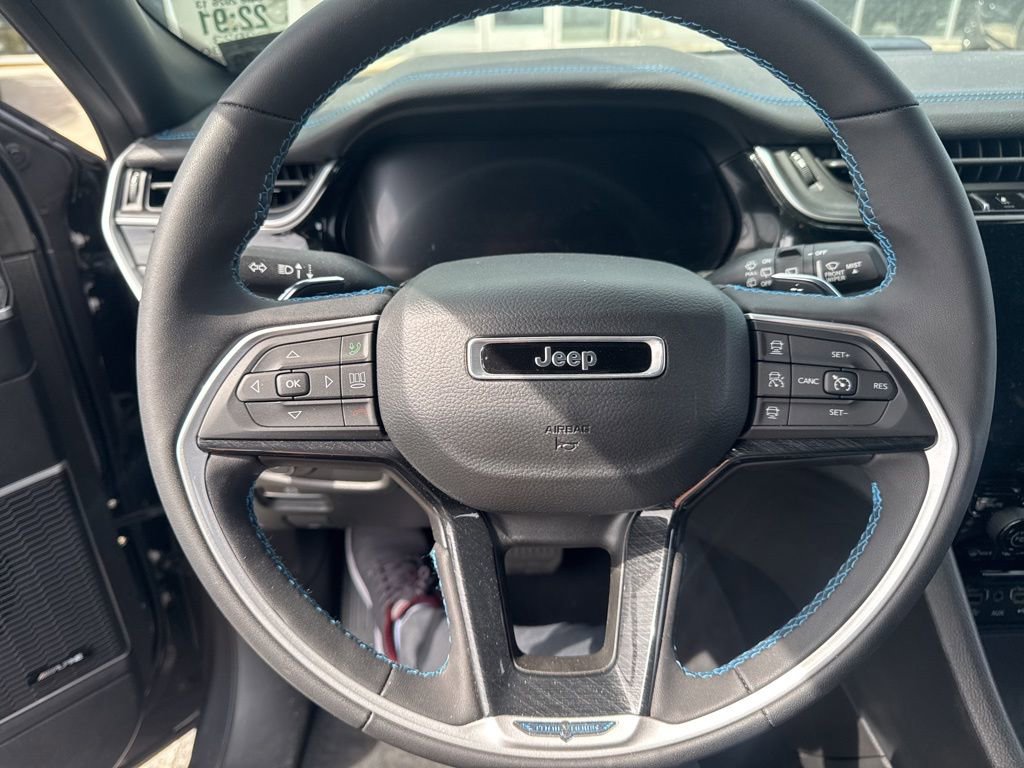 Used 2023 Jeep Grand Cherokee Trailhawk w/ Advanced Protech Group II image 11