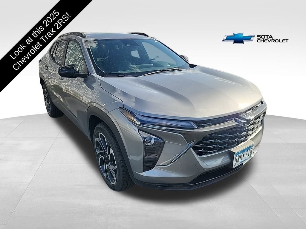 Used 2025 Chevrolet Trax RS w/ Driver Confidence Package