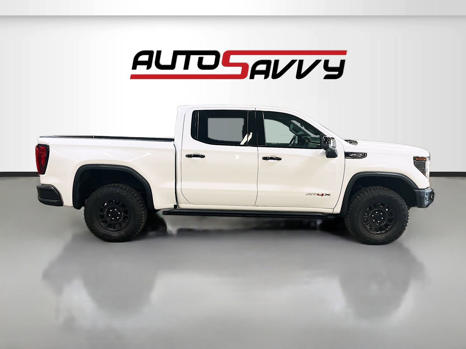Used 2025 GMC Sierra 1500 AT4X w/ AT4X AEV Edition AWD/4WD image 8