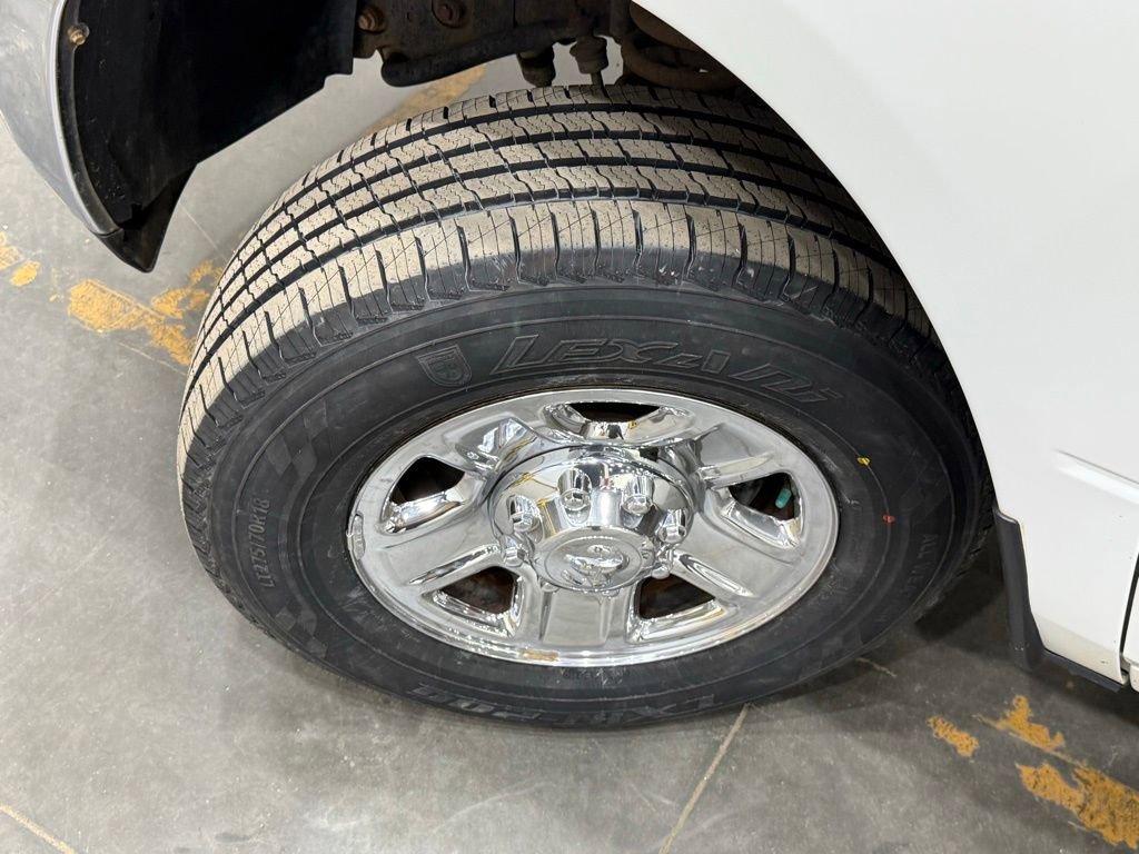 Used 2016 RAM 2500 Tradesman w/ Chrome Appearance Group image 29