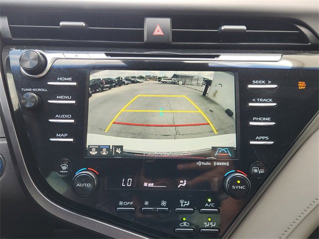 Used 2020 Toyota Camry SE w/ Sunroof Package FWD image 6