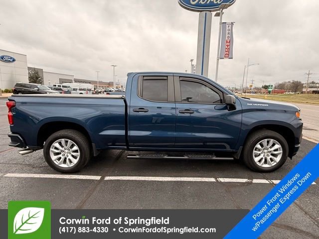 Used 2019 Chevrolet Silverado 1500 Custom w/ Infotainment Package image 4