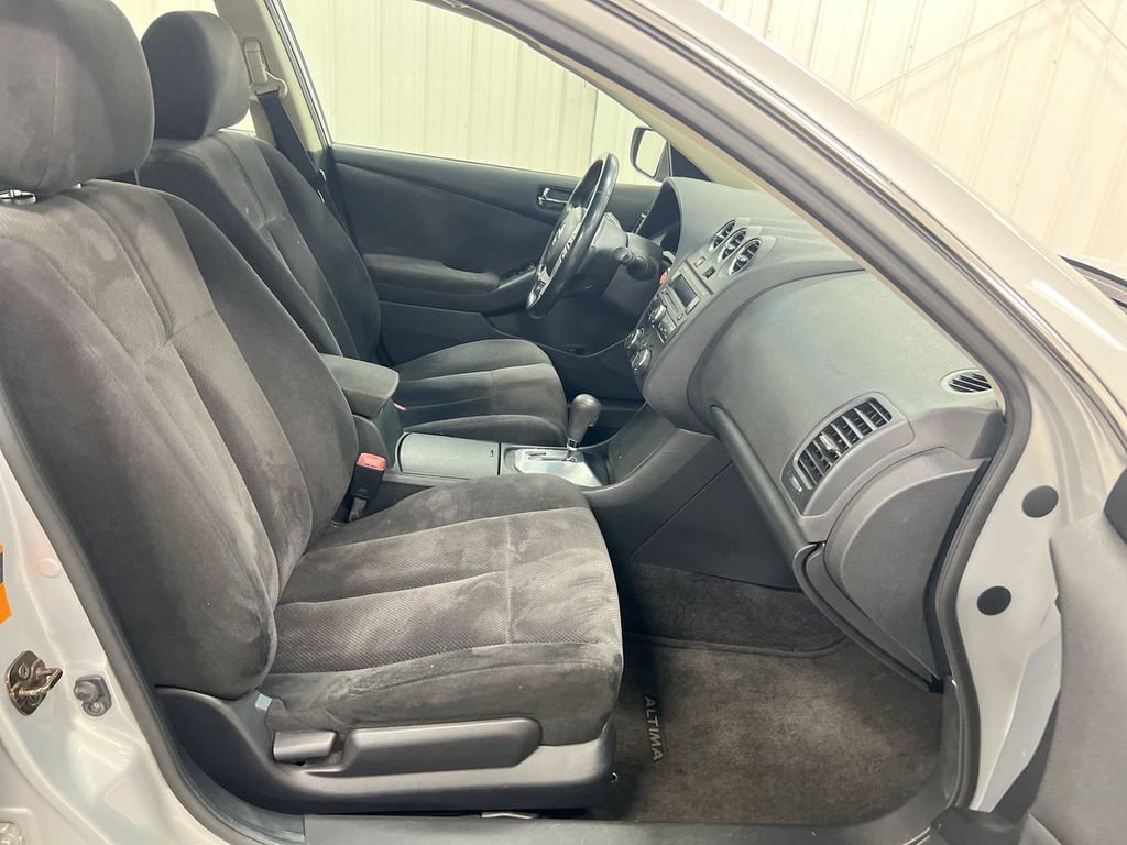 Used 2008 Nissan Altima 2.5 S w/ Convenience Plus Pkg FWD image 16