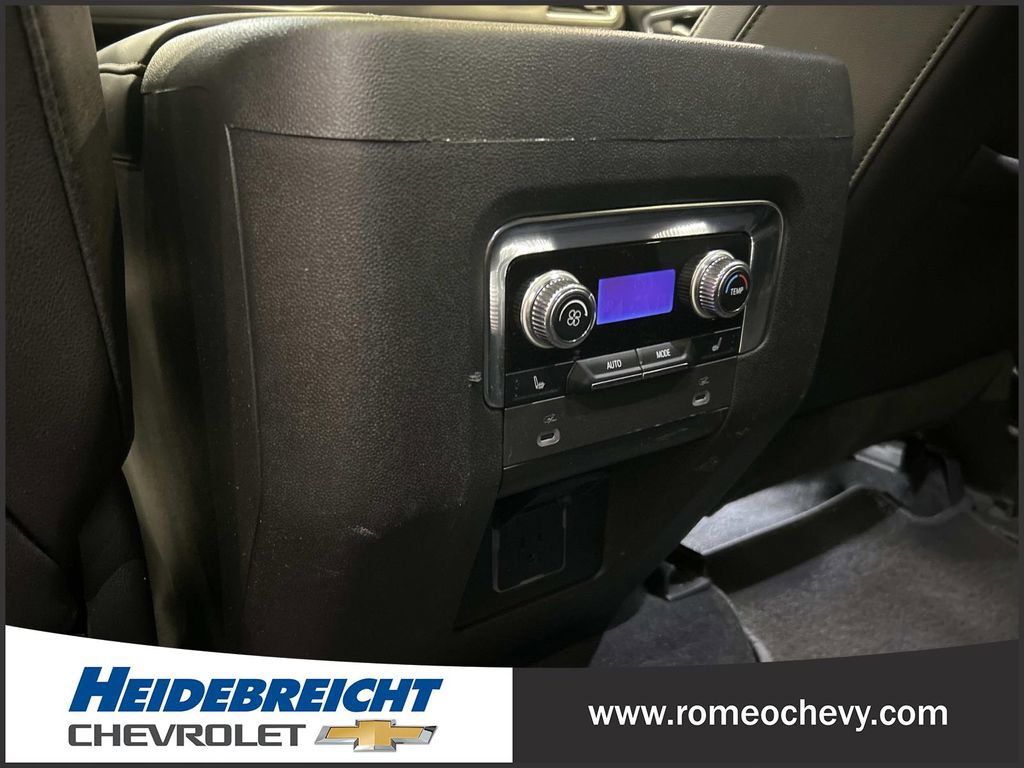 Used 2022 GMC Yukon XL AT4 w/ Max Trailering Package image 26