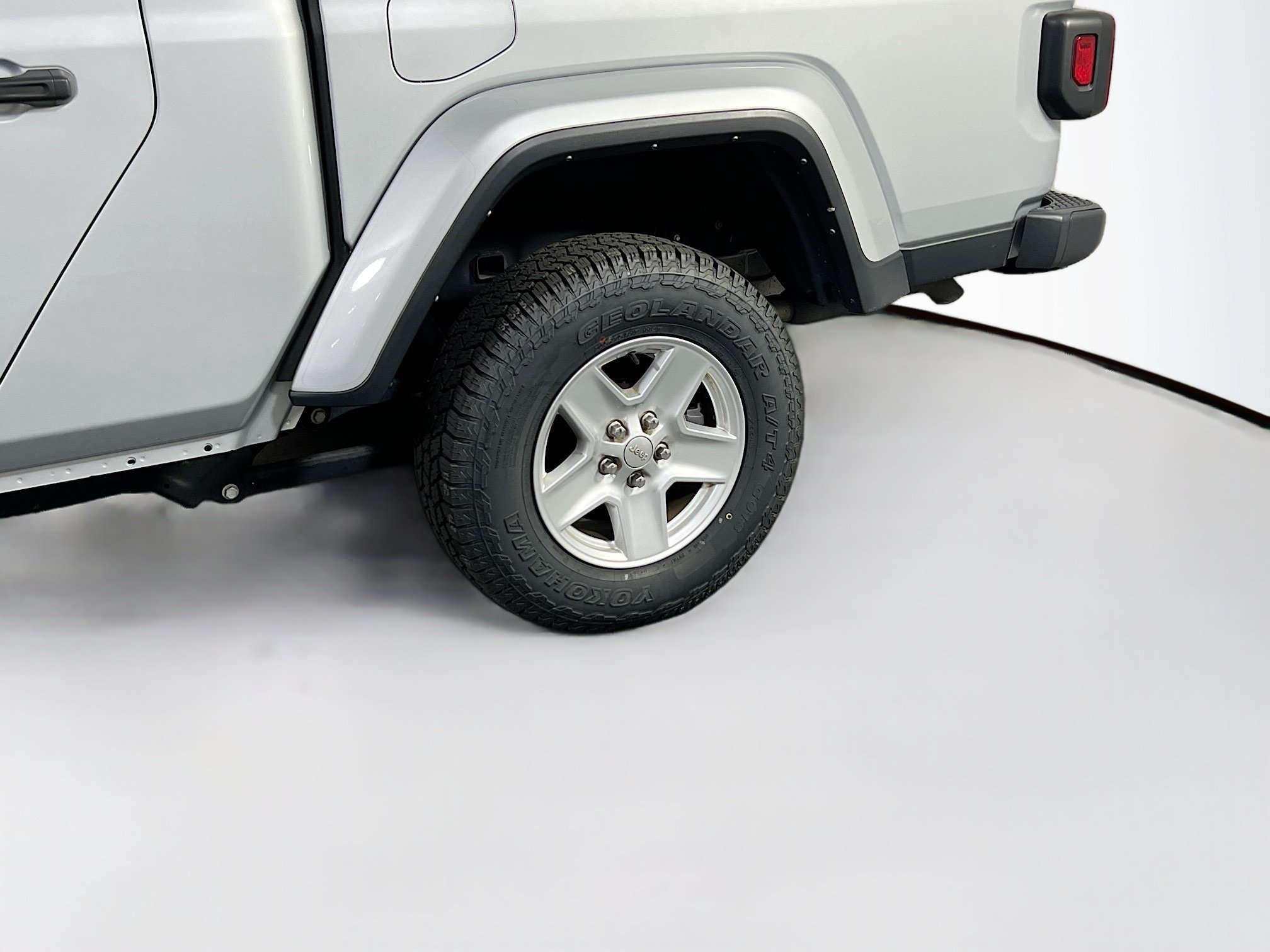 Used 2022 Jeep Gladiator Sport AWD/4WD image 30