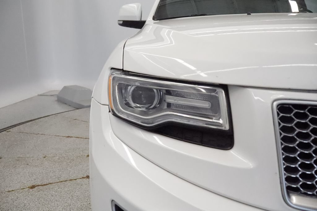 Used 2016 Jeep Grand Cherokee Summit w/ Platinum Series Group AWD/4WD image 3