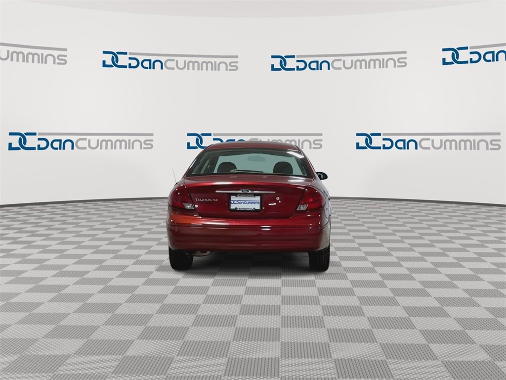 Used 2002 Ford Taurus SE image 7