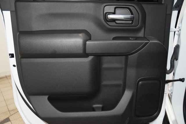 Used 2024 Chevrolet Silverado 2500 Custom w/ Custom Value Package image 45