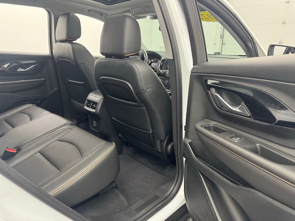 Used 2022 GMC Terrain AT4 w/ Infotainment Package II image 37