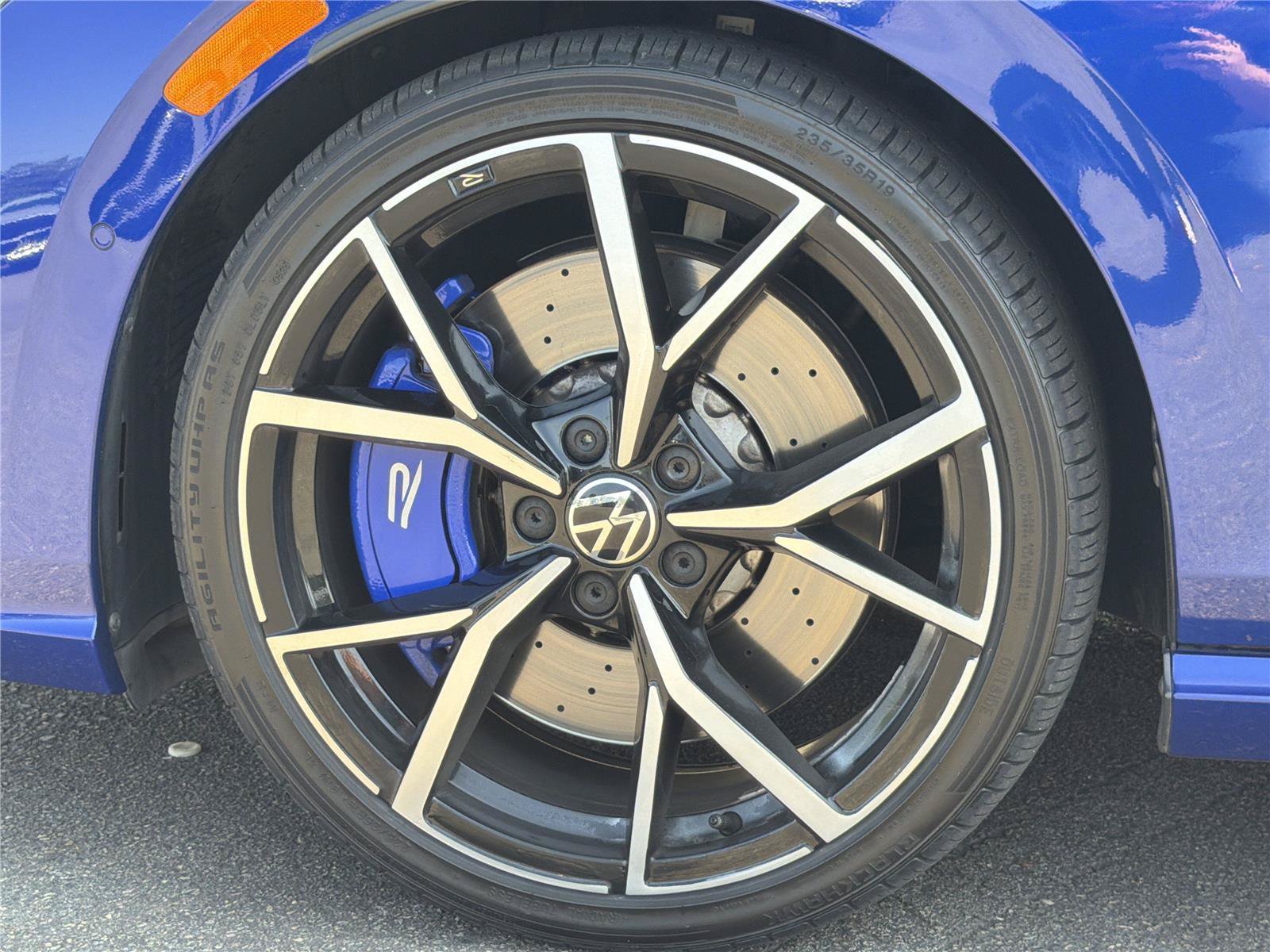 Used 2024 Volkswagen Golf R AWD/4WD image 34