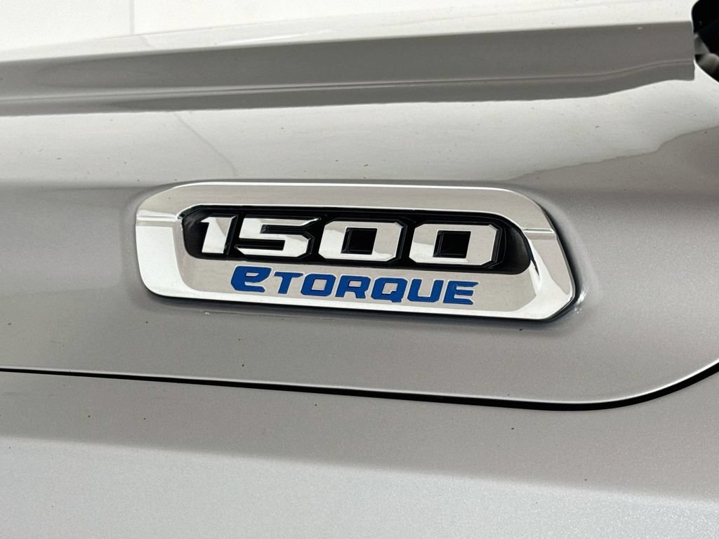 Used 2023 RAM 1500 Tradesman AWD/4WD image 9