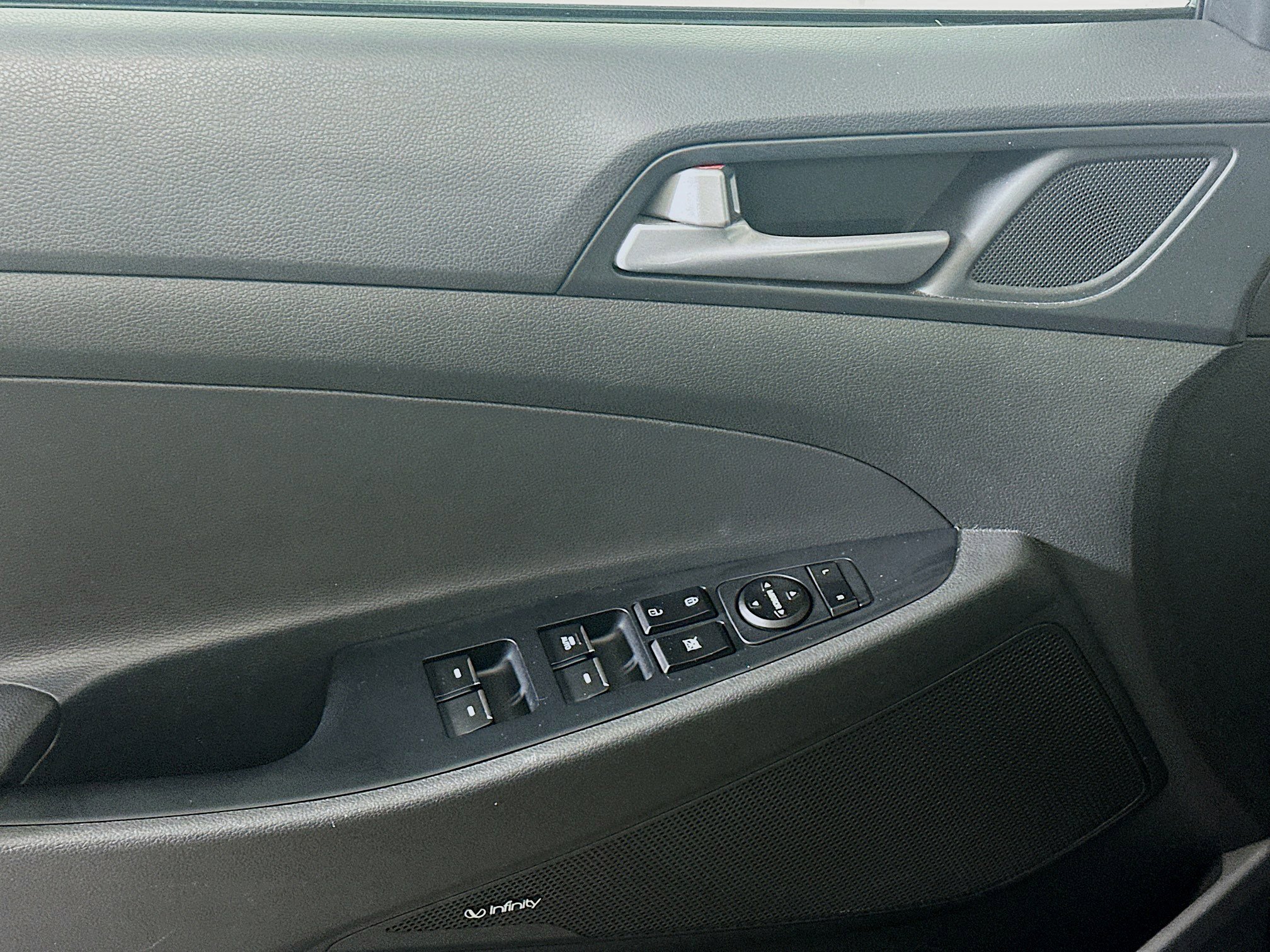 Used 2017 Hyundai Tucson Limited w/ Limited Ultimate Package 03 image 15