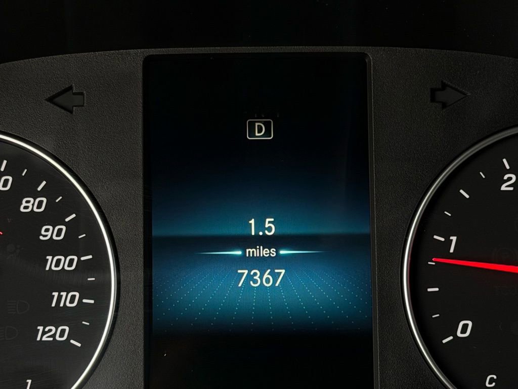 Used 2024 Mercedes-Benz Sprinter 2500 image 11