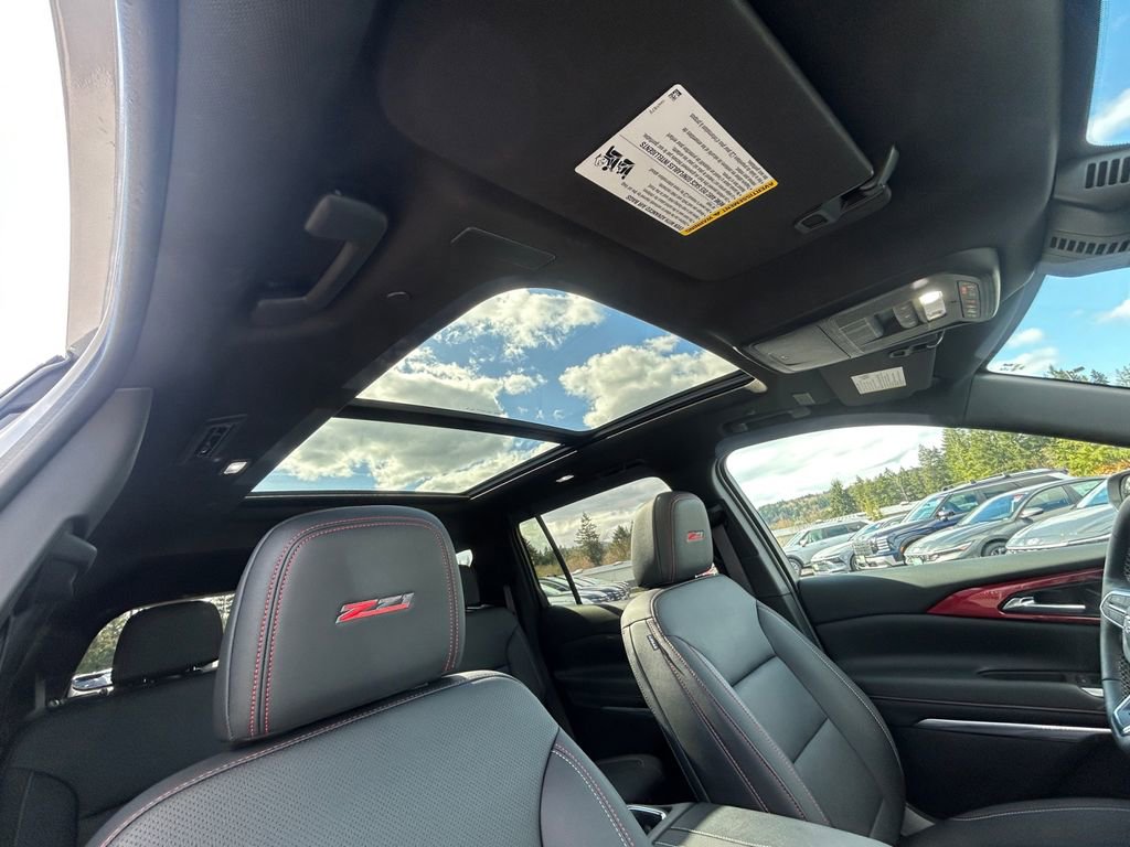 Used 2025 Chevrolet Traverse Z71 image 27